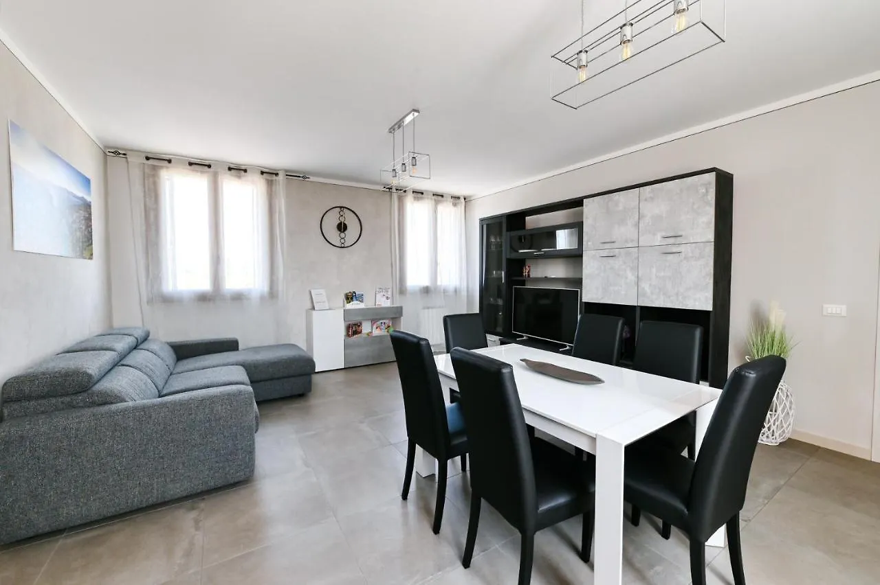 Apartment The Bridge - Peschiera Holiday Peschiera del Garda