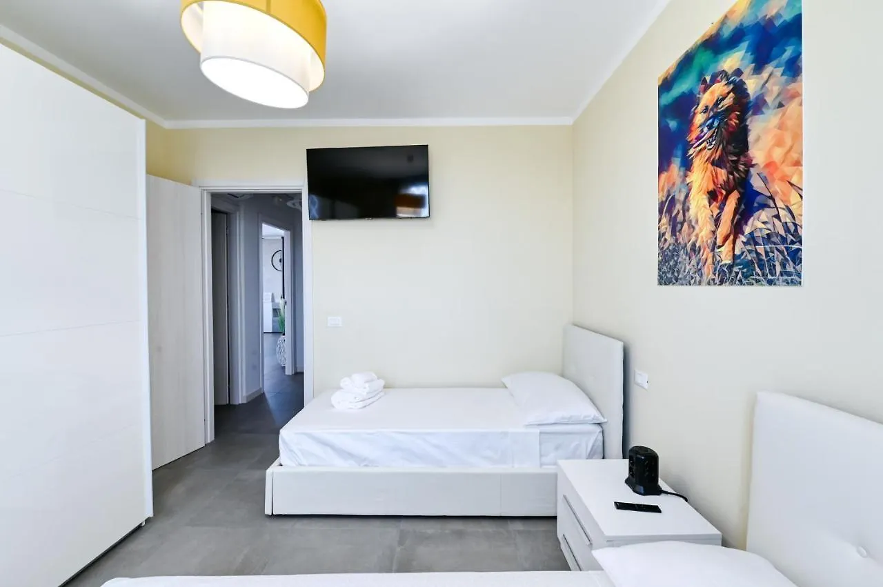Apartment The Bridge - Peschiera Holiday Peschiera del Garda Italy